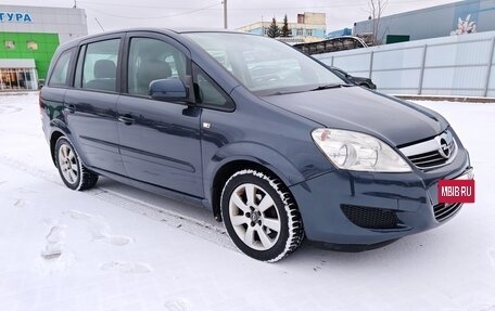 Opel Zafira B, 2010 год, 690 000 рублей, 3 фотография