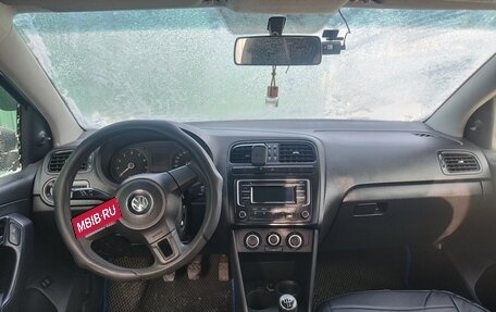 Volkswagen Polo VI (EU Market), 2010 год, 450 000 рублей, 2 фотография