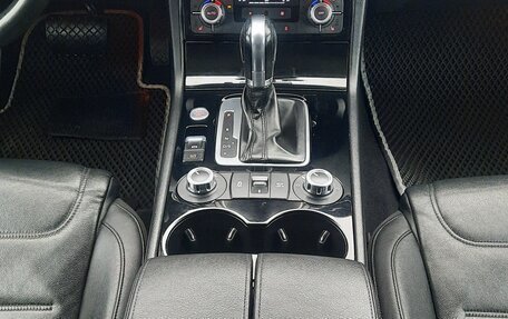 Volkswagen Touareg III, 2012 год, 2 395 000 рублей, 29 фотография