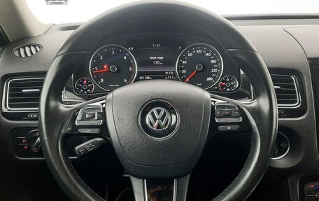 Volkswagen Touareg III, 2012 год, 2 395 000 рублей, 31 фотография