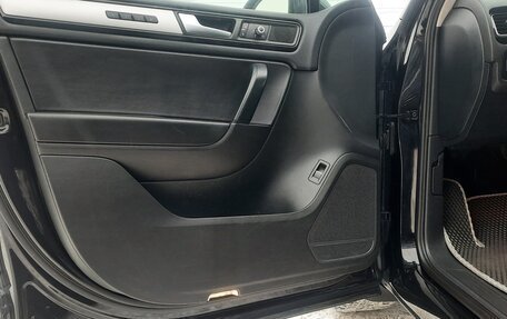 Volkswagen Touareg III, 2012 год, 2 395 000 рублей, 23 фотография