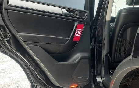 Volkswagen Touareg III, 2012 год, 2 395 000 рублей, 26 фотография