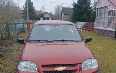 Chevrolet Niva I рестайлинг, 2012 год, 450 000 рублей, 2 фотография