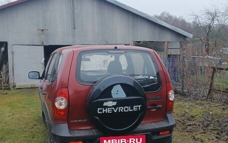 Chevrolet Niva I рестайлинг, 2012 год, 450 000 рублей, 4 фотография