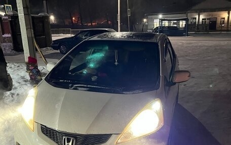 Honda Fit III, 2010 год, 800 000 рублей, 4 фотография