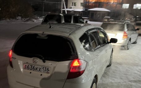 Honda Fit III, 2010 год, 800 000 рублей, 6 фотография