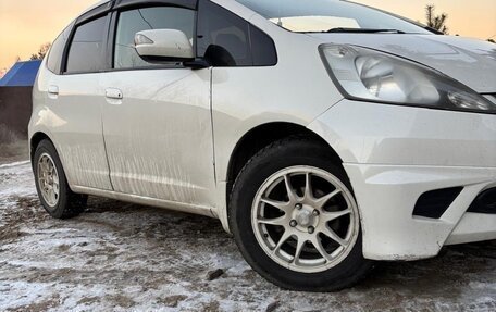 Honda Fit III, 2010 год, 800 000 рублей, 9 фотография