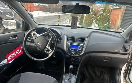 Hyundai Solaris II рестайлинг, 2013 год, 670 000 рублей, 9 фотография