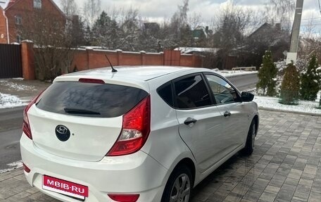 Hyundai Solaris II рестайлинг, 2013 год, 670 000 рублей, 4 фотография