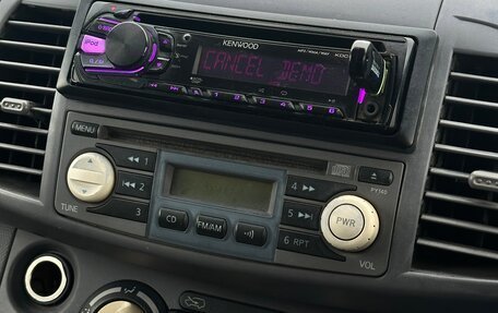 Nissan March III, 2002 год, 245 000 рублей, 15 фотография