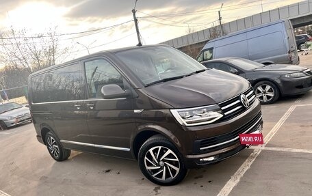 Volkswagen Caravelle T6 рестайлинг, 2018 год, 4 500 000 рублей, 16 фотография