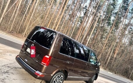 Volkswagen Caravelle T6 рестайлинг, 2018 год, 4 500 000 рублей, 24 фотография