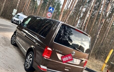 Volkswagen Caravelle T6 рестайлинг, 2018 год, 4 500 000 рублей, 17 фотография