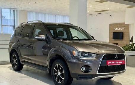 Mitsubishi Outlander III рестайлинг 3, 2010 год, 1 325 000 рублей, 3 фотография