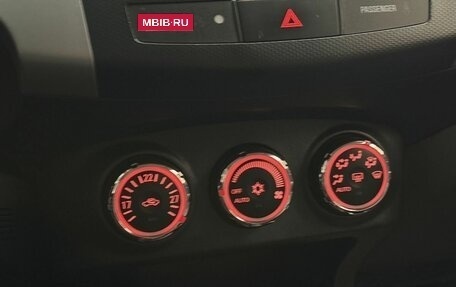 Mitsubishi Outlander III рестайлинг 3, 2010 год, 1 325 000 рублей, 27 фотография