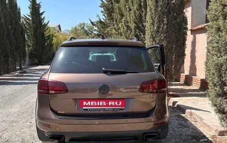 Volkswagen Touareg III, 2013 год, 2 100 000 рублей, 3 фотография