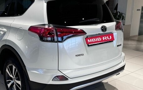 Toyota RAV4, 2017 год, 2 200 000 рублей, 7 фотография