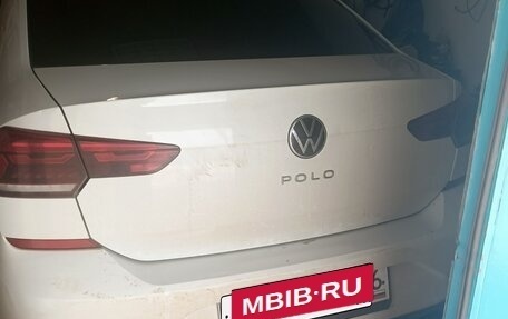 Volkswagen Polo VI (EU Market), 2021 год, 1 350 000 рублей, 2 фотография