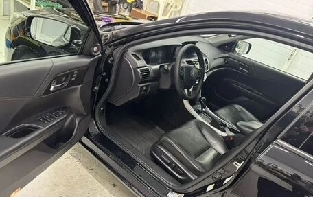 Honda Accord IX рестайлинг, 2015 год, 1 850 000 рублей, 8 фотография