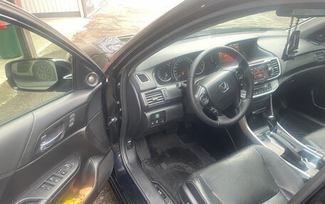 Honda Accord IX рестайлинг, 2015 год, 1 850 000 рублей, 10 фотография