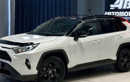Toyota RAV4, 2021 год, 3 697 000 рублей, 2 фотография