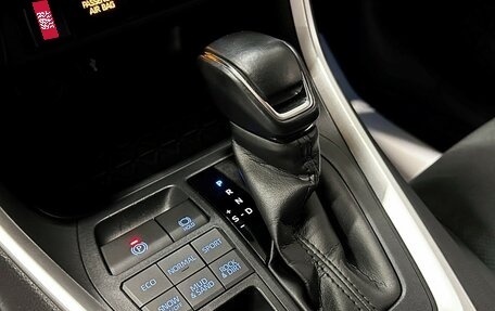 Toyota RAV4, 2021 год, 3 697 000 рублей, 26 фотография