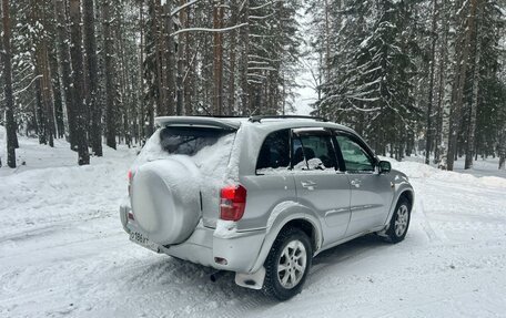 Toyota RAV4, 2002 год, 690 000 рублей, 3 фотография