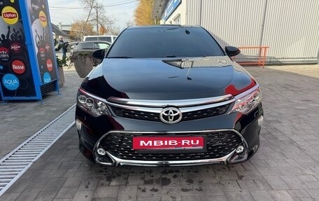 Toyota Camry, 2017 год, 2 720 000 рублей, 2 фотография