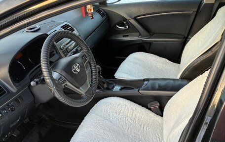 Toyota Avensis III рестайлинг, 2011 год, 990 000 рублей, 10 фотография