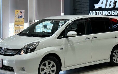 Toyota ISis I, 2012 год, 1 537 000 рублей, 2 фотография