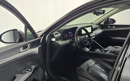 KIA K5, 2022 год, 2 500 000 рублей, 13 фотография