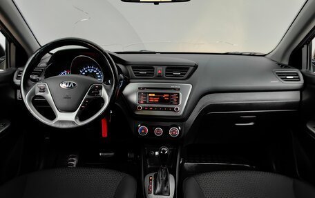 KIA Rio III рестайлинг, 2017 год, 999 000 рублей, 12 фотография