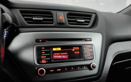 KIA Rio III рестайлинг, 2017 год, 999 000 рублей, 14 фотография