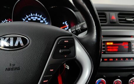 KIA Rio III рестайлинг, 2017 год, 999 000 рублей, 18 фотография