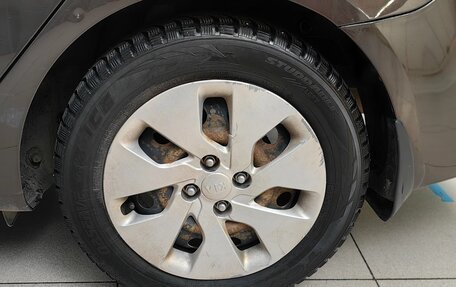 KIA Rio III рестайлинг, 2017 год, 999 000 рублей, 23 фотография