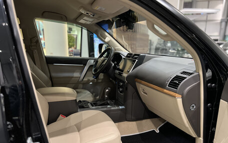 Toyota Land Cruiser Prado 150 рестайлинг 2, 2021 год, 6 755 000 рублей, 13 фотография