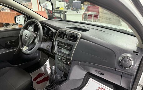 Renault Sandero II рестайлинг, 2016 год, 799 000 рублей, 11 фотография