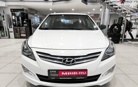 Hyundai Solaris II рестайлинг, 2015 год, 999 000 рублей, 2 фотография