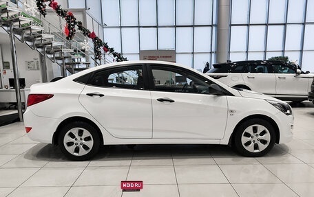 Hyundai Solaris II рестайлинг, 2015 год, 999 000 рублей, 5 фотография