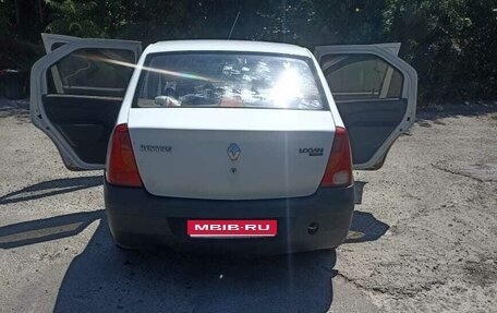 Renault Logan I, 2006 год, 165 000 рублей, 1 фотография