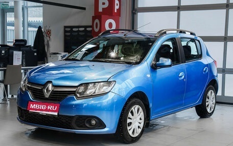 Renault Sandero II рестайлинг, 2016 год, 697 000 рублей, 1 фотография