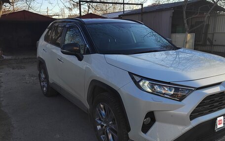 Toyota RAV4, 2020 год, 3 350 000 рублей, 3 фотография