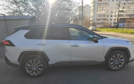 Toyota RAV4, 2020 год, 3 350 000 рублей, 4 фотография