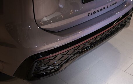 Volkswagen Tiguan, 2025 год, 5 500 000 рублей, 10 фотография