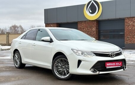 Toyota Camry, 2016 год, 2 140 000 рублей, 1 фотография