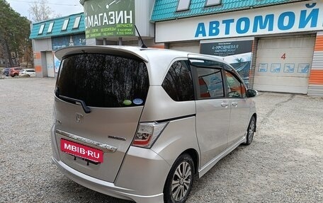 Honda Freed I, 2012 год, 1 150 000 рублей, 4 фотография