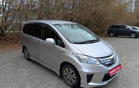 Honda Freed I, 2012 год, 1 150 000 рублей, 3 фотография