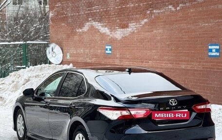 Toyota Camry, 2020 год, 2 370 000 рублей, 3 фотография