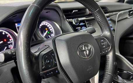 Toyota Camry, 2020 год, 2 370 000 рублей, 15 фотография