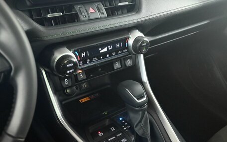 Toyota RAV4, 2025 год, 4 225 000 рублей, 20 фотография